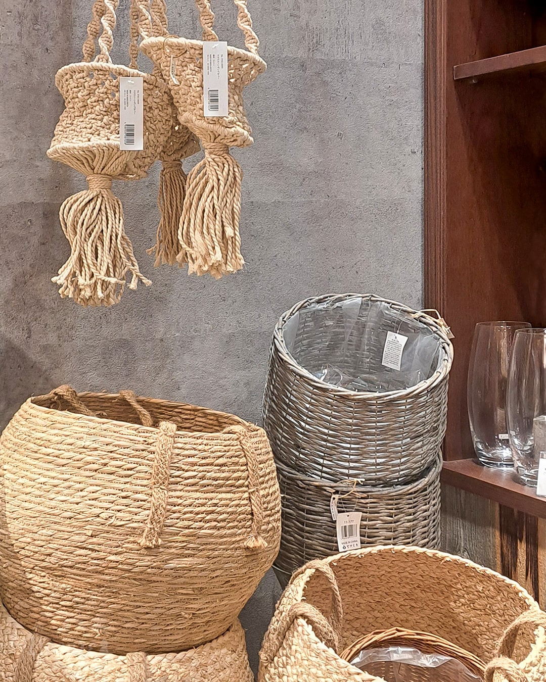 SHOP NEWS